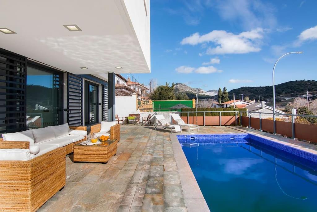 Villa Sierra Huetor Santillan Exterior photo